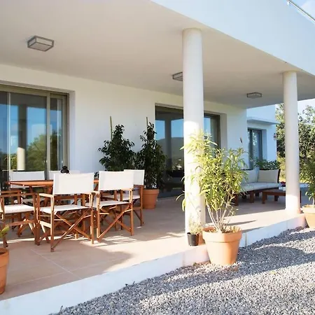 Modern In Cala Jondal Porroig סן חוזה דה סא טלאיה