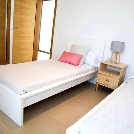 Nyaraló Modern In Cala Jondal Porroig San José